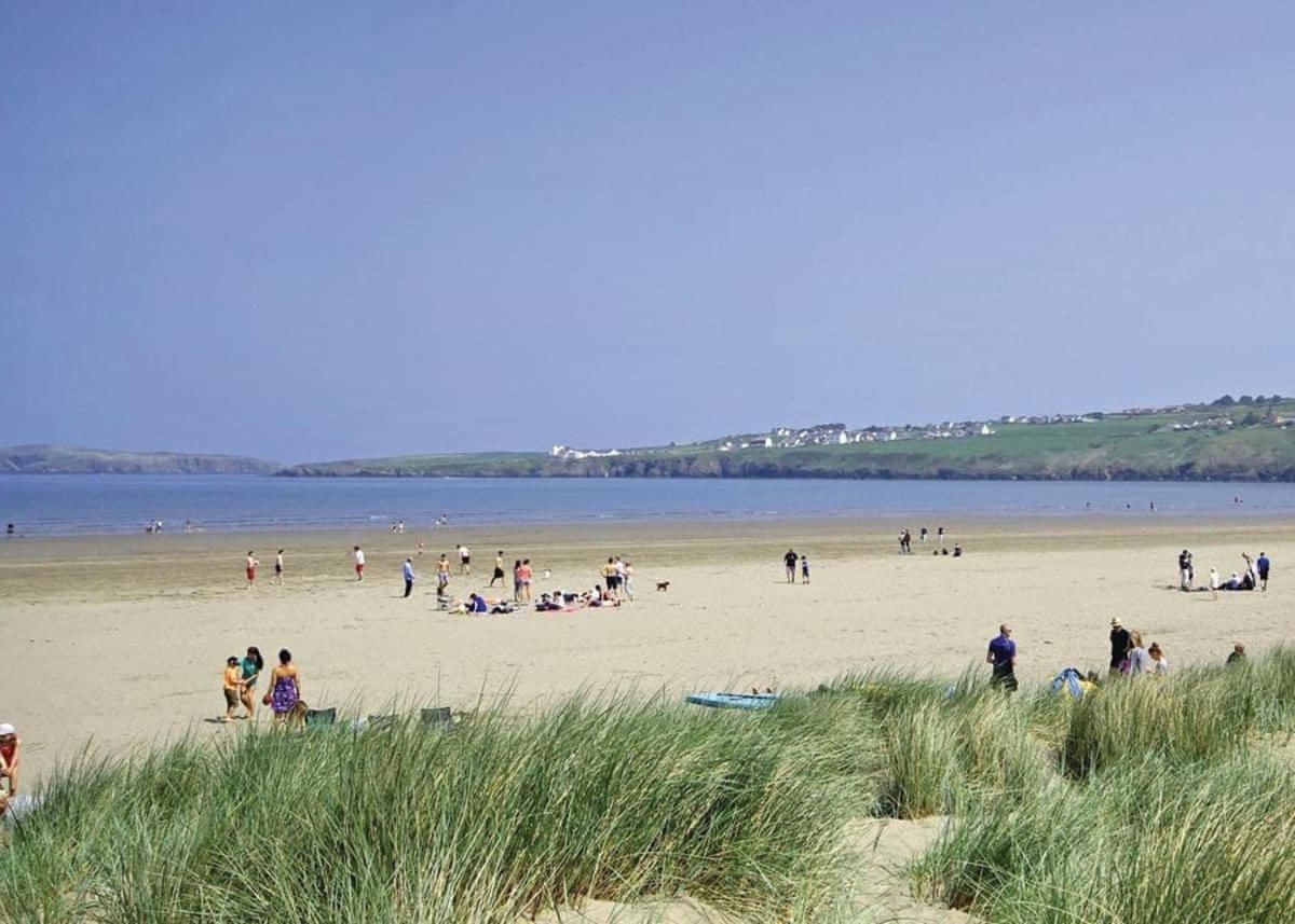 Cardigan Bay Holiday Park Ngoại thất bức ảnh